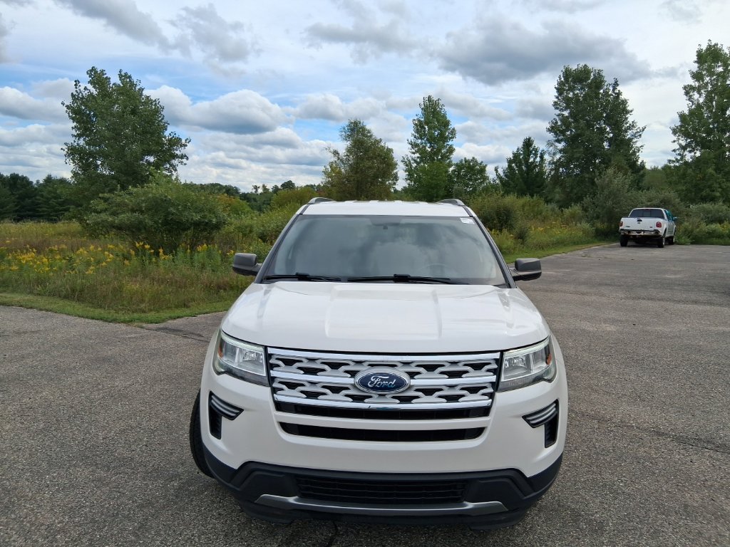 Used 2018 Ford Explorer XLT FWD image 9