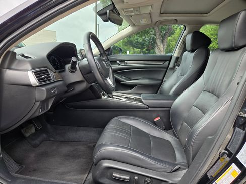 Used 2018 Honda Accord EX-L image 9