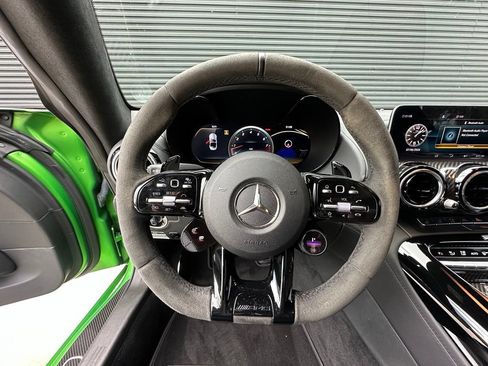 Used 2020 Mercedes-Benz AMG GT R image 25