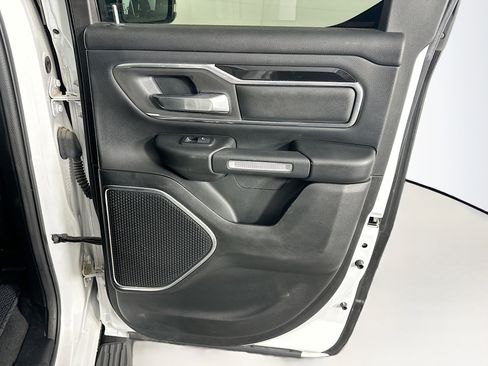 Used 2019 RAM 1500 Laramie w/ Sport Appearance Package AWD/4WD image 29