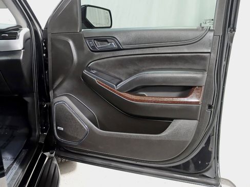 Used 2020 GMC Yukon SLT w/ Open Road Package image 37