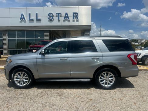 Used 2021 Ford Expedition XLT RWD image 8