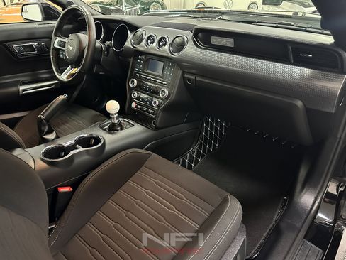 Used 2017 Ford Mustang GT w/ GT Performance Package image 33