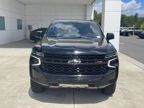 Used 2023 Chevrolet Tahoe Z71 w/ Luxury Package AWD/4WD image 3