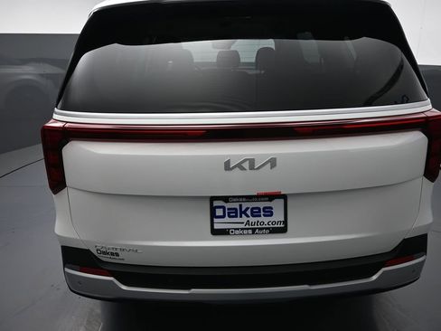 New 2026 Kia Carnival EX FWD image 34