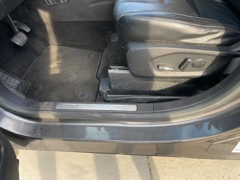 Used 2017 Ford Edge Titanium FWD image 42