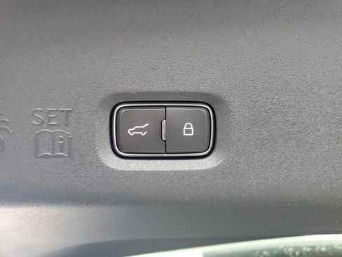 New 2026 Lincoln Navigator Reserve AWD/4WD image 35