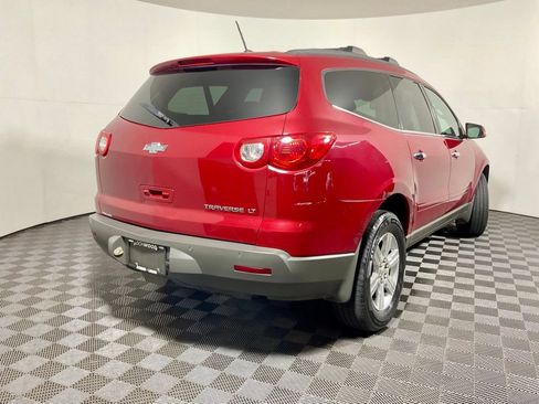 Used 2012 Chevrolet Traverse LT FWD image 12