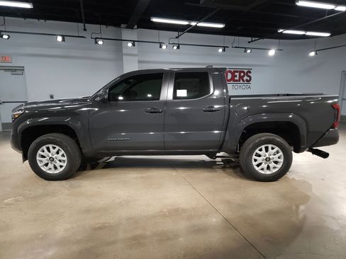 New 2026 Toyota Tacoma SR5 AWD/4WD image 4