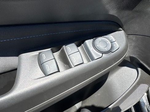 Used 2025 Buick Envista Sport Touring FWD image 9