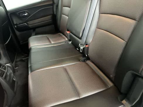 Used 2023 Honda Ridgeline Black Edition image 11