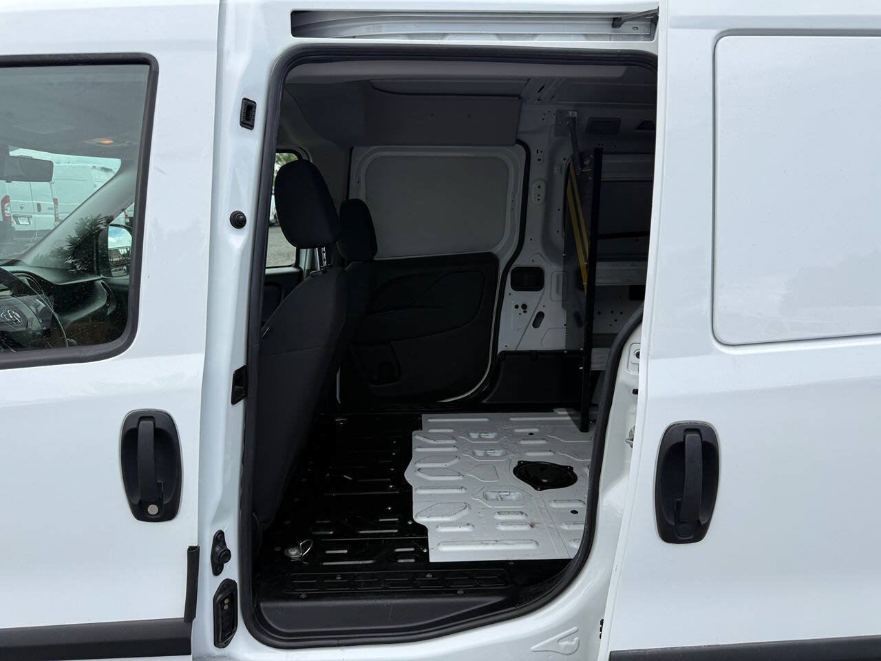 Used 2021 RAM ProMaster City Tradesman FWD image 24
