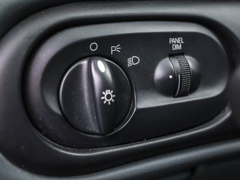 Used 1997 Ford Taurus GL image 10