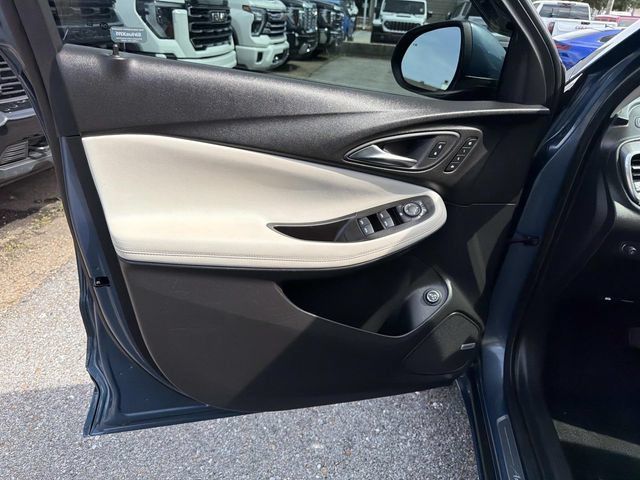 Used 2024 Buick Encore GX Avenir w/ Avenir Convenience Package AWD/4WD image 24