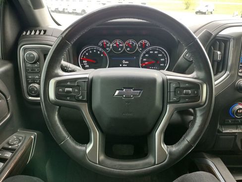 Used 2021 Chevrolet Silverado 1500 LT Trail Boss w/ Bed Protection Package AWD/4WD image 6