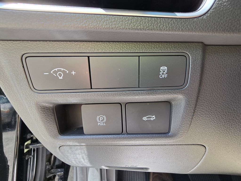 Used 2025 Hyundai Sonata SEL FWD image 27