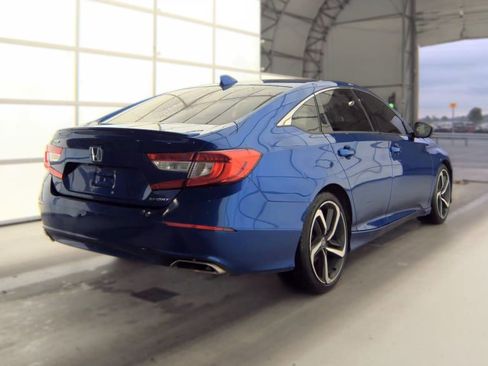 Used 2019 Honda Accord Sport image 4