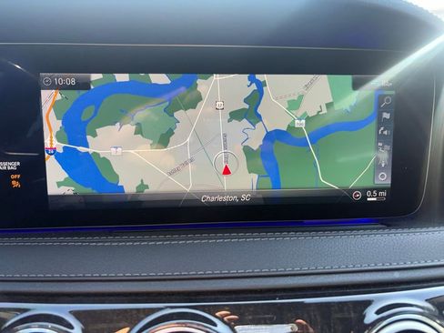 Used 2019 Mercedes-Benz S 560 4MATIC Sedan image 20