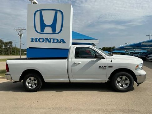 Used 2021 RAM 1500 Classic SLT AWD/4WD image 2
