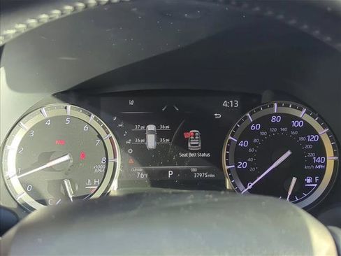 Used 2022 Toyota Highlander XLE image 9