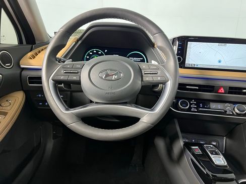 Used 2023 Hyundai Sonata Limited image 13