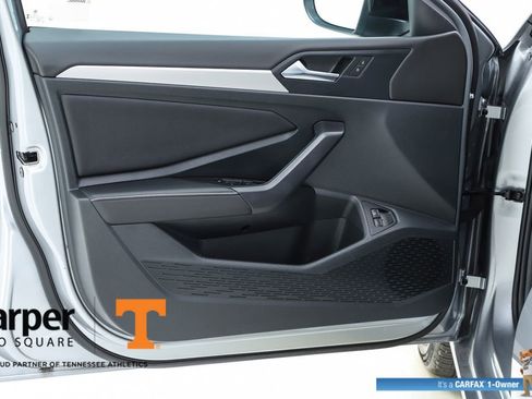 Used 2024 Volkswagen Jetta Sport image 54