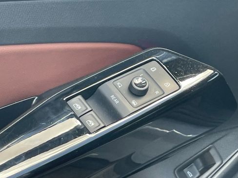 Used 2022 Volkswagen ID.4 Pro S RWD image 7