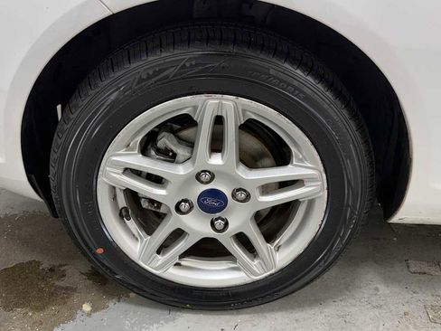 Used 2017 Ford Fiesta SE image 10