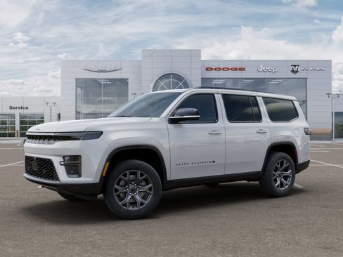 Used 2026 Jeep Grand Wagoneer Limited w/ Premium Group II image 2