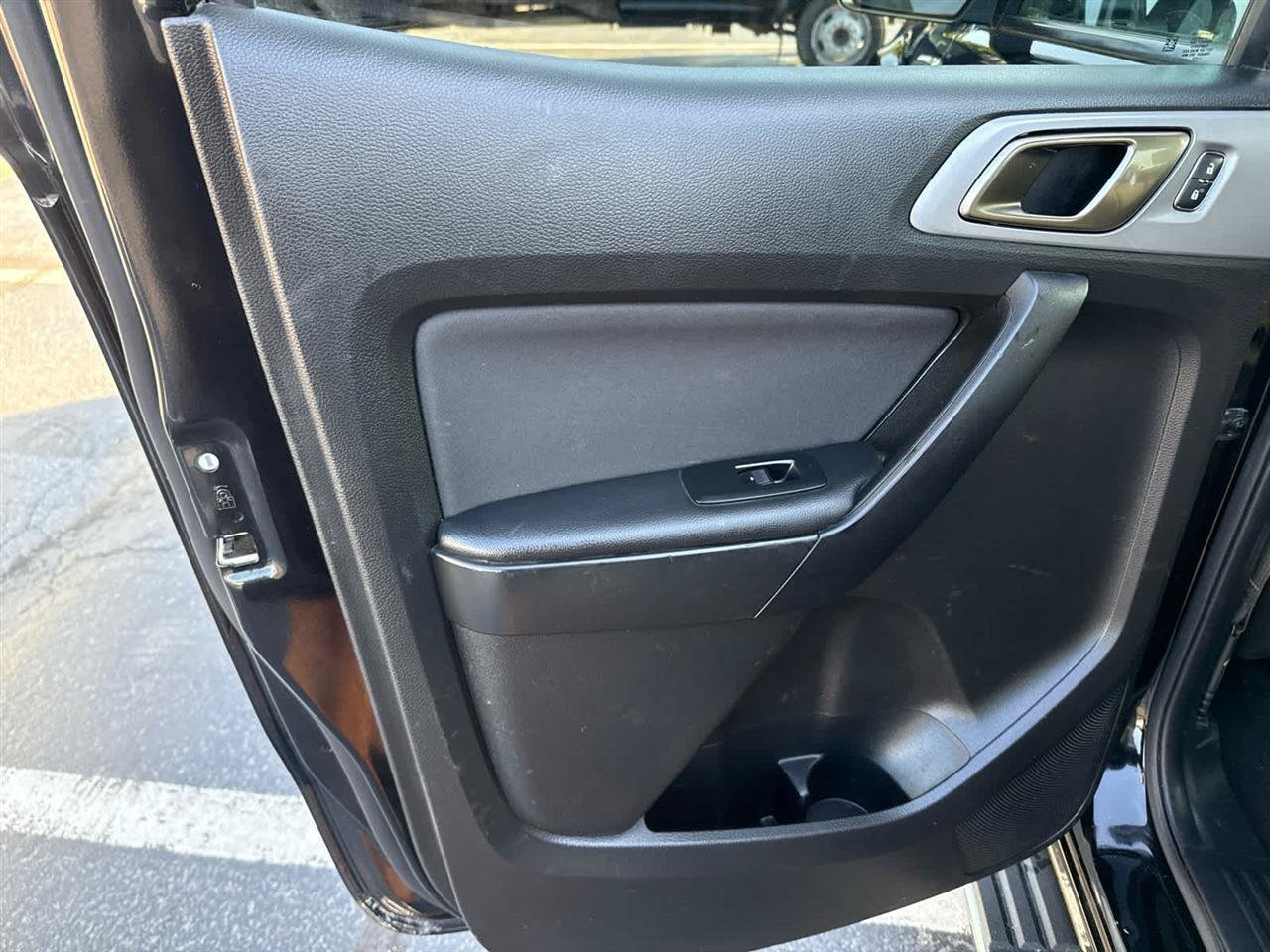 Used 2023 Ford Ranger XLT w/ Equipment Group 301A Mid AWD/4WD image 24