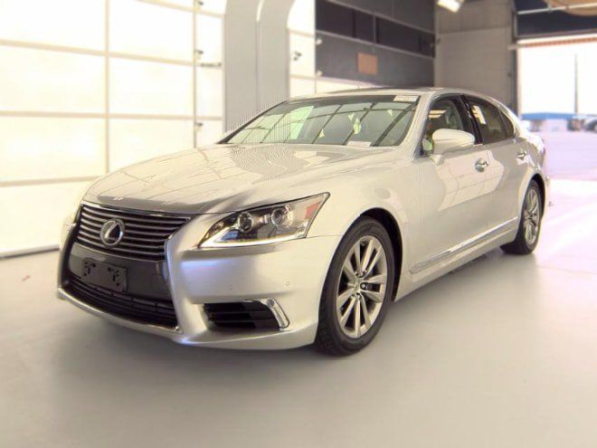 Used 2016 Lexus LS 460 AWD w/ Comfort Package image 1