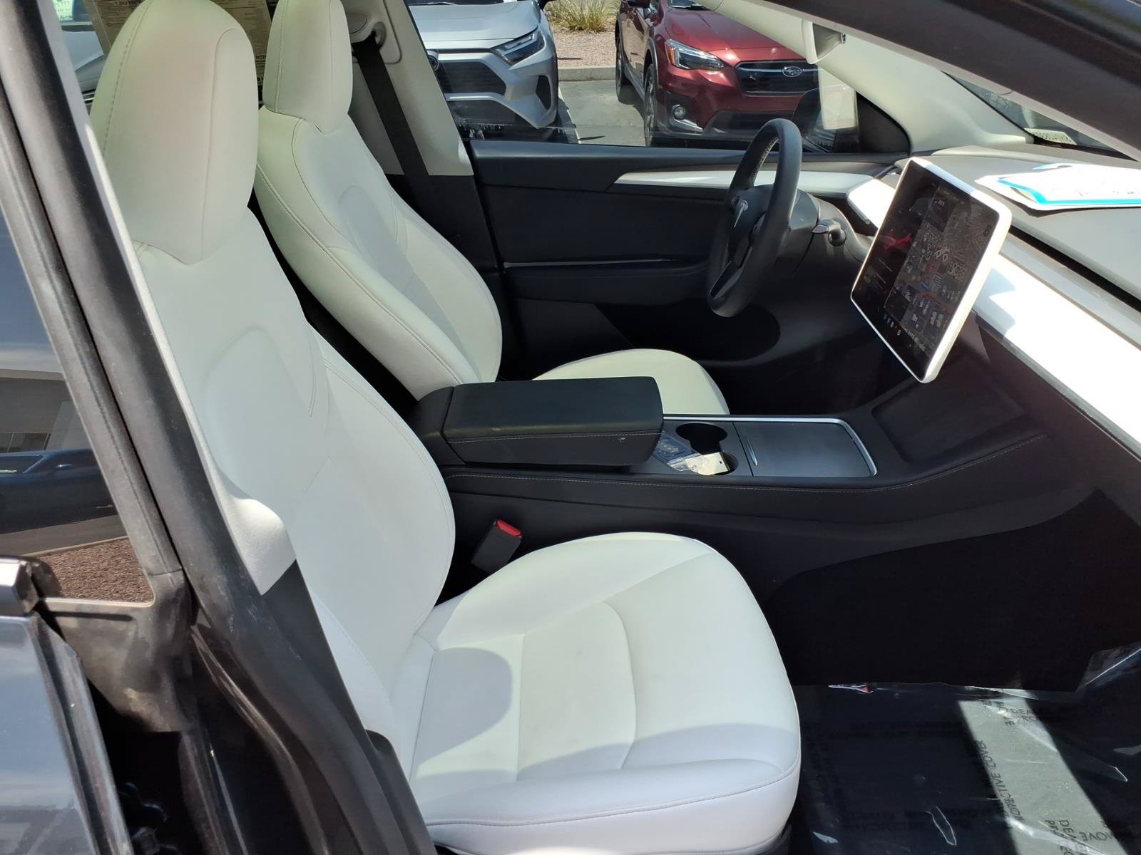 Used 2025 Tesla Model Y Long Range RWD image 11