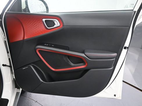 Certified 2023 Kia Soul GT-Line w/ GT-Line Technology Package FWD image 22