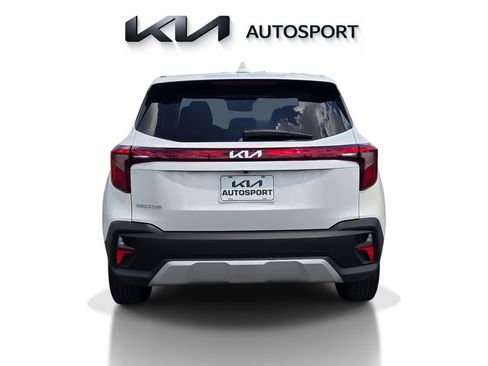 Certified 2026 Kia Seltos LX FWD image 8