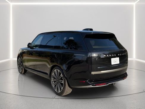 New 2026 Land Rover Range Rover Long Wheelbase SE AWD/4WD image 3