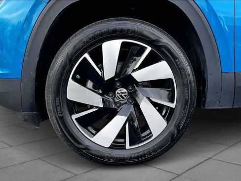 Used 2024 Volkswagen Atlas Cross Sport SE image 10