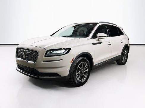 Used 2021 Lincoln Nautilus Reserve image 7