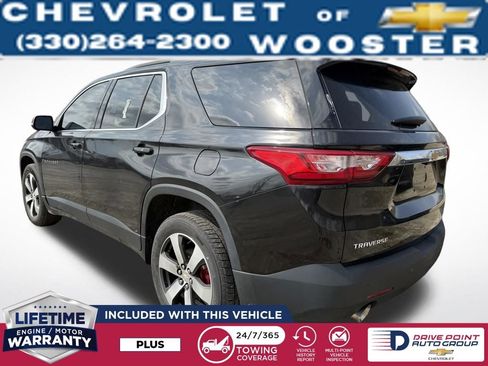 Used 2021 Chevrolet Traverse LT w/ LT Premium Package image 3