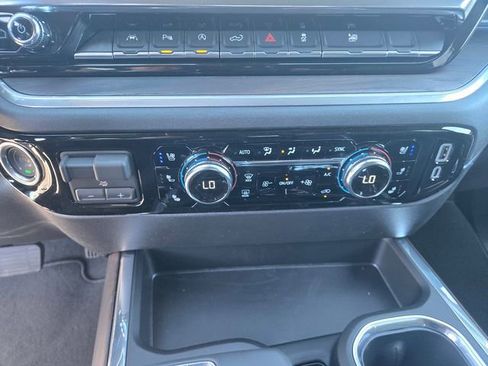 New 2026 GMC Sierra 1500 SLT w/ SLT Premium Package image 16