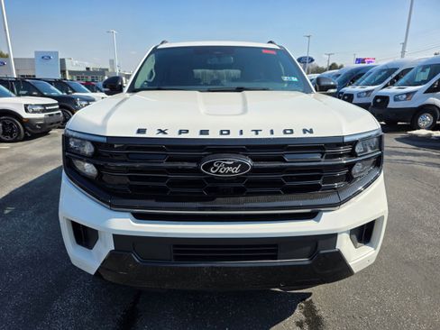 New 2026 Ford Expedition Max Platinum w/ Stealth Appearance Package image 8