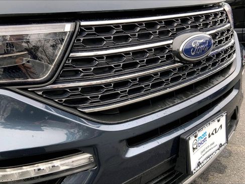 Used 2023 Ford Explorer XLT w/ Equipment Group 202A image 33