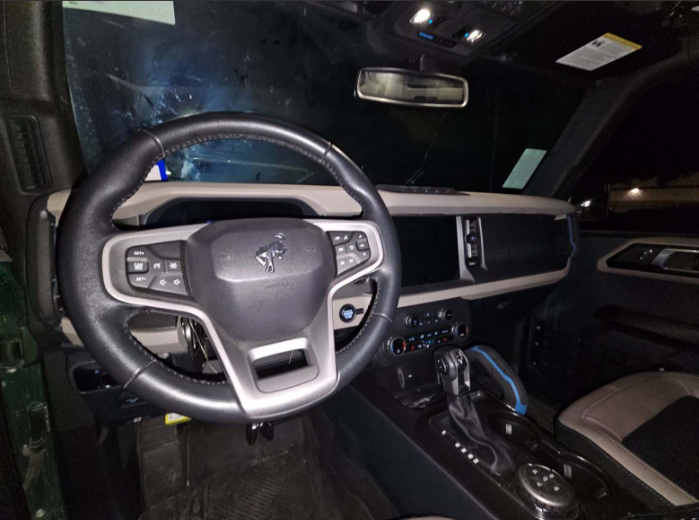 Used 2024 Ford Bronco Wildtrak AWD/4WD image 9