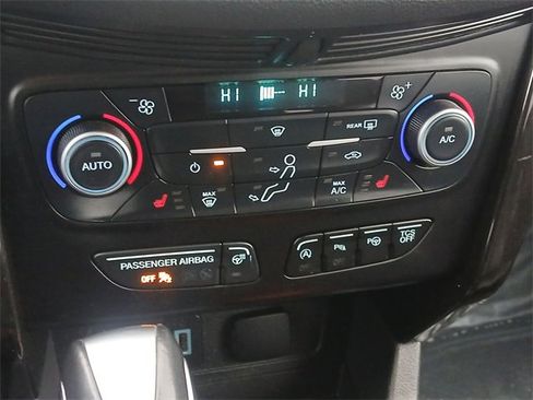 Used 2018 Ford Escape Titanium image 19