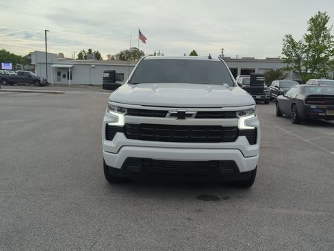 Used 2025 Chevrolet Silverado 1500 RST w/ Max Trailering Package AWD/4WD image 10