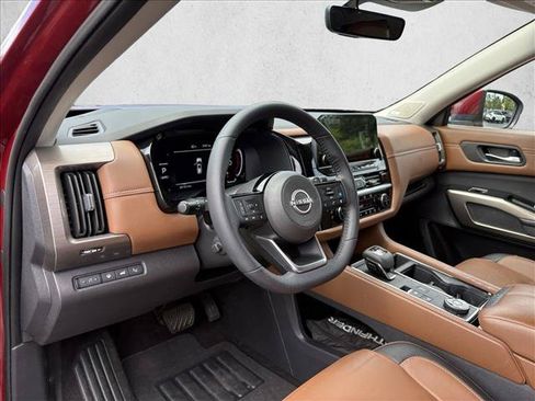 Used 2024 Nissan Pathfinder Platinum AWD/4WD image 9