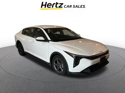 Used 2025 Kia K4 FWD image 1