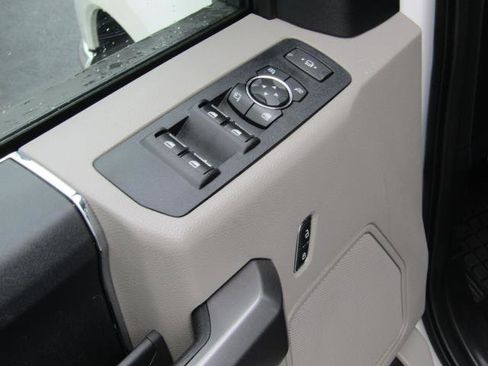 Used 2021 Ford F250 XLT w/ XLT Value Package AWD/4WD image 17