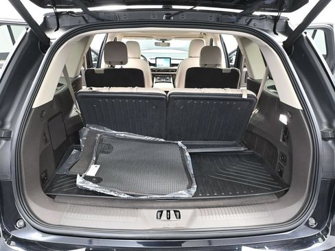 Used 2022 Lincoln Aviator Reserve w/ Elements Package Plus AWD/4WD image 46
