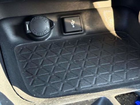 Certified 2022 Toyota RAV4 XLE Premium AWD/4WD image 20
