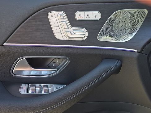 New 2026 Mercedes-Benz GLS 450 4MATIC image 13
